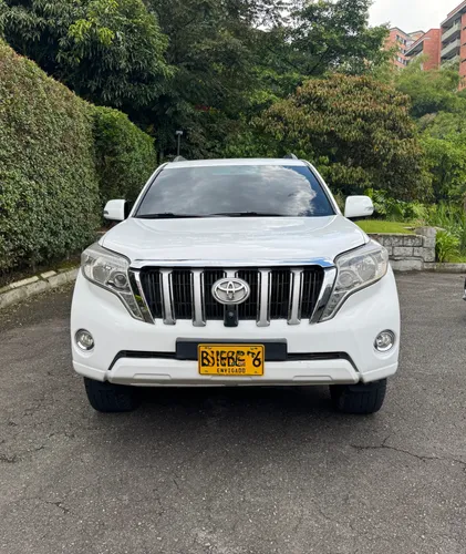 TOYOTA PRADO TX 2011
