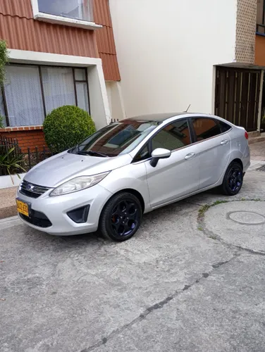 Ford Fiesta SE 2011 1.6 T. Mecánica. 