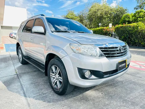 Toyota Fortuner Sr5 Aut 2.7 7 psj