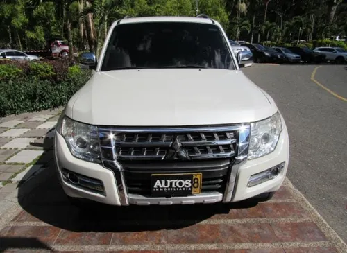 Mitsubishi Montero GLS 2016