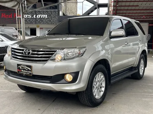 TOYOTA FORTUNER 2012  2.7L AT 2700CC 4X4