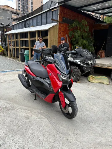 YAMAHA NMAX V3