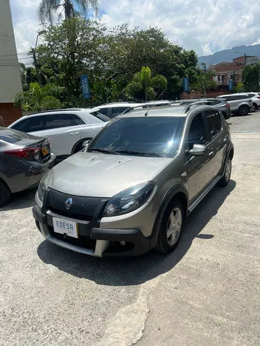 RENAULT SANDERO STEPWAY  