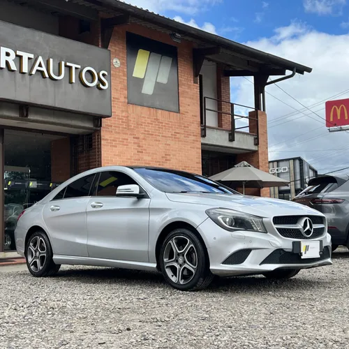 Mercedes Benz  CLA200 2015