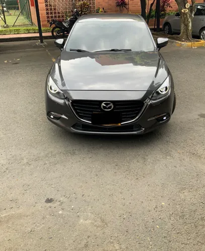  Mazda 3 Touring - Modelo 2019 segunda generación 