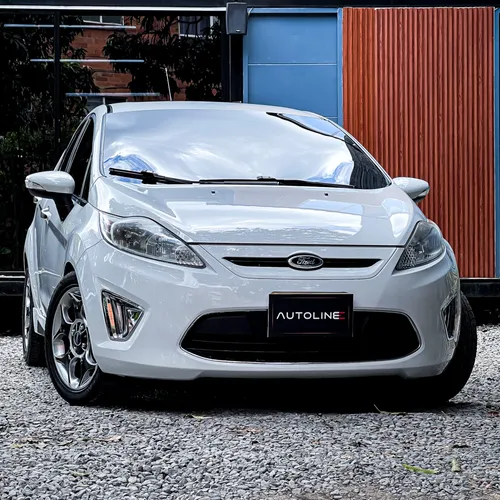 Ford Fiesta Titanium 2013