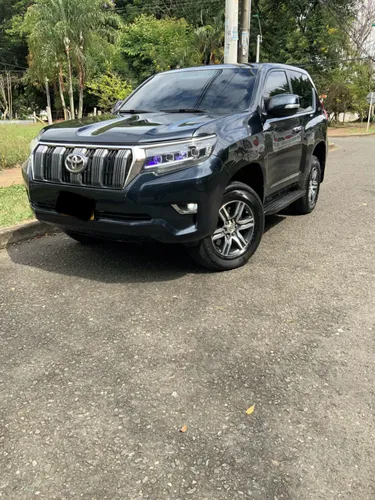  Toyota prado Sumo - Modelo 2011 Actualizada