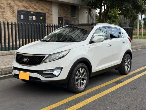 Kia New Sportage Revolution 2014