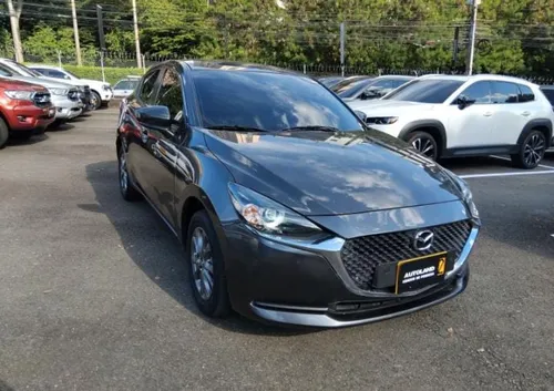 Mazda 2 Touring Sedan 2022