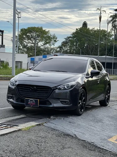 Mazda 3 Sport Touring 2018