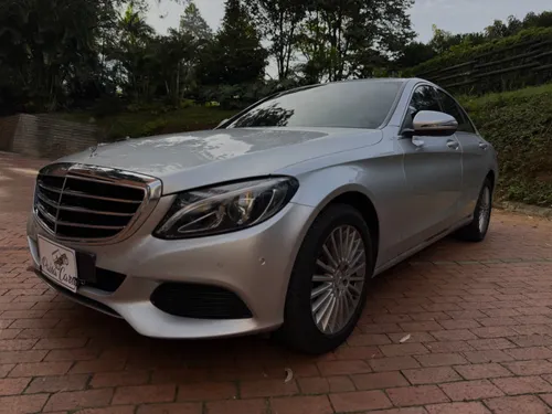Mercedes-Benz Clase C200 Berlina