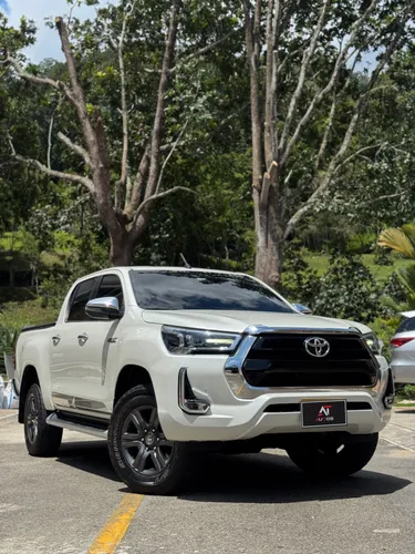TOYOTA HILUX  2.4  2022  AT  DIESEL