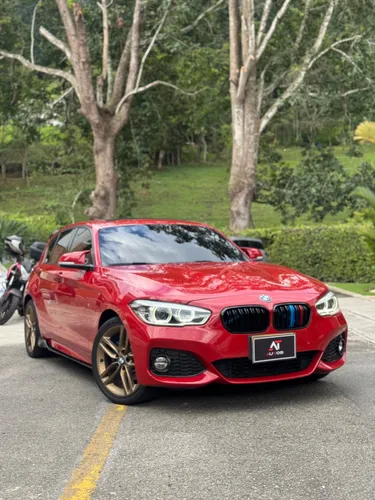 BMW  120i  2019  PAQUETE M  2.0T