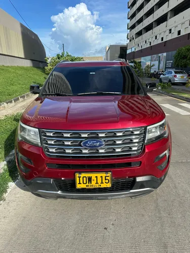 Ford explorer xlt 4x2