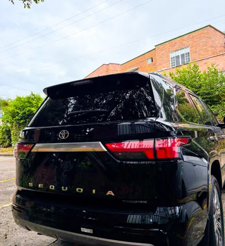 Toyota Sequoia Capstone
