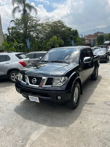 NISSAN NAVARA LE DIESEL 4X4 MT