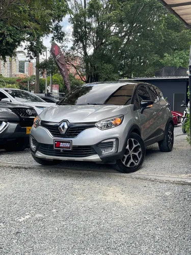 RENAULT CAPTUR INTENS 2.0 AUTOMÁTICA. MODELO 2020