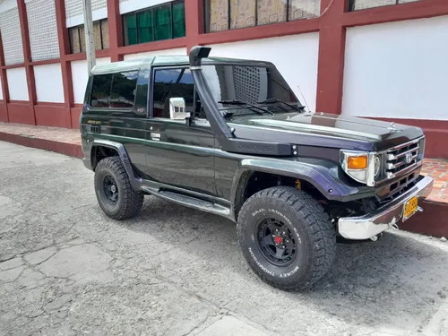 Toyota land cruiser macho 1992
