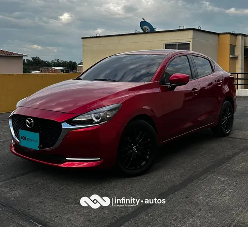 Mazda 2 Grand Touring LX Sedán 2023