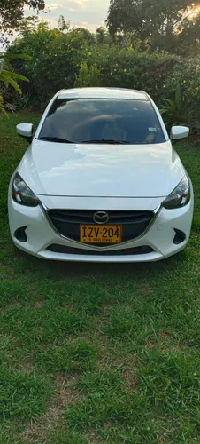 Mazda 2 Prime Sedán Automático 2019  Impecable estado
