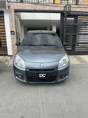RENAULT SANDERO 2015 