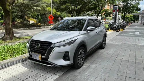 NISSAN KICKS EXCLUSIVE