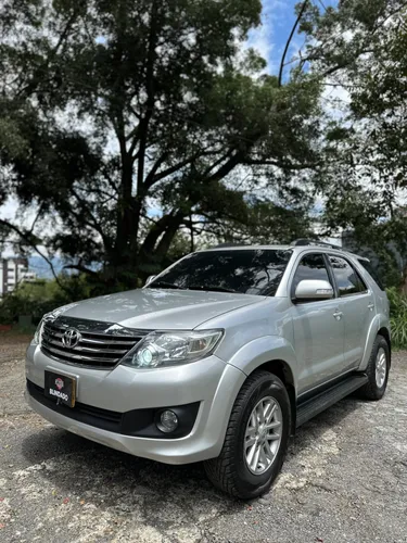 Toyota fortuner urban 2013 blindado