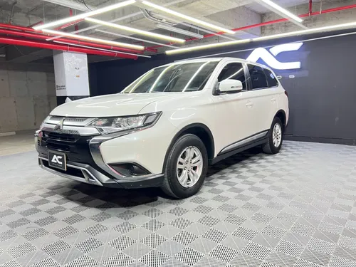 MITSUBISHI OUTLANDER 2.4 KAITEKI