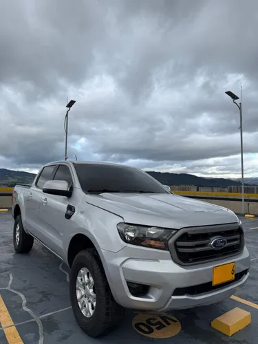 Ford Ranger XLS 4x4 2022  Diésel