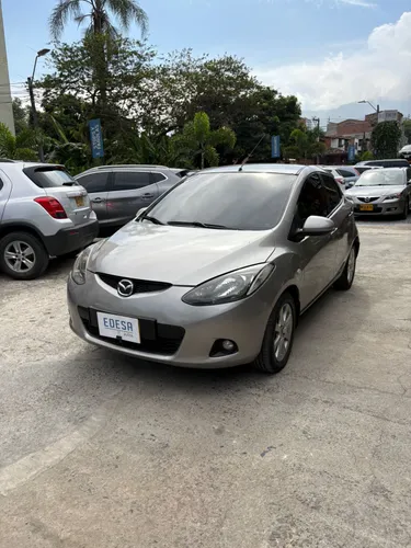 MAZDA 2 AUTOMATICO