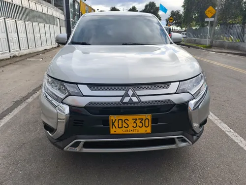 Mitsubishi Outlander 2.4 Kaiteki 2022