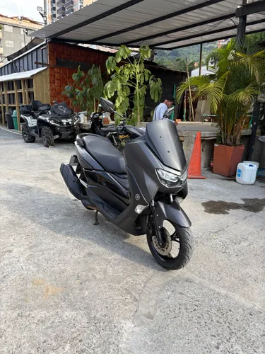 YAMAHA NMAX CONNECTED