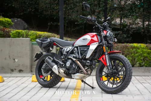 DUCATI SCRAMBLER ICON 2023