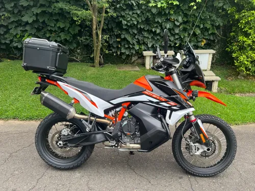 Vendo ganga ktm adventure 890R