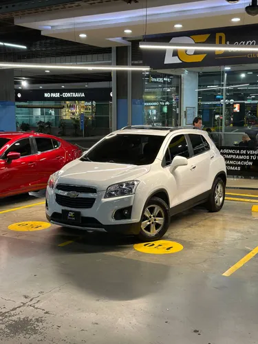 CHEVROLET TRACKER LT AT