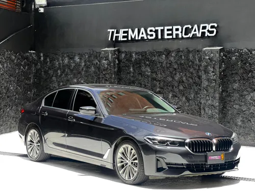  BMW 530i 2022