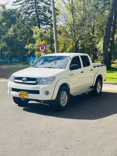 Toyota Hilux 4x2