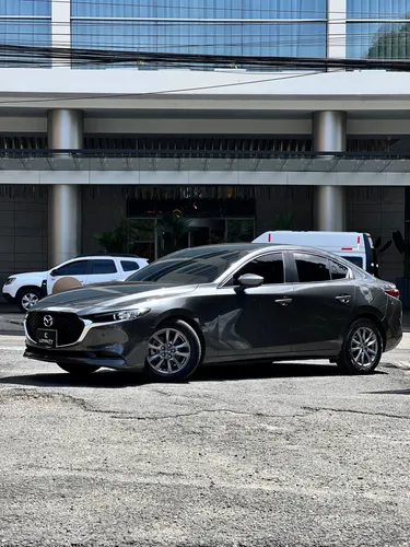 Mazda 3 Touring Mild Hybrid