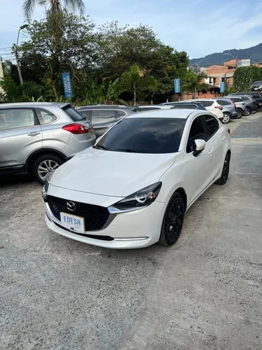 MAZDA 2 GRAND TOURING LX