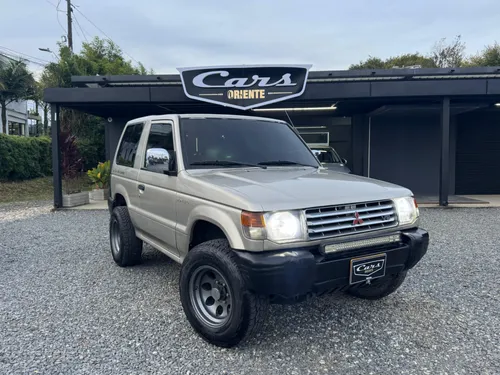 MITSUBISHI montero 4x4  