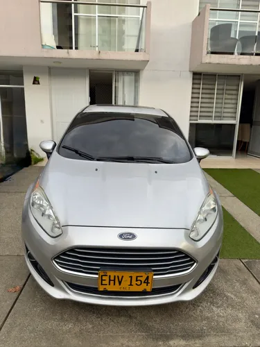 Ford fiesta titanium