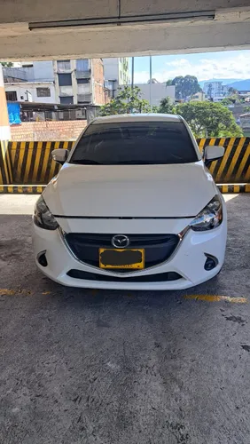 Mazda 2 touring 2020