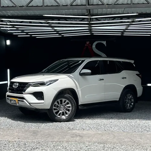 Toyota Fortuner SRV 2022 2.7