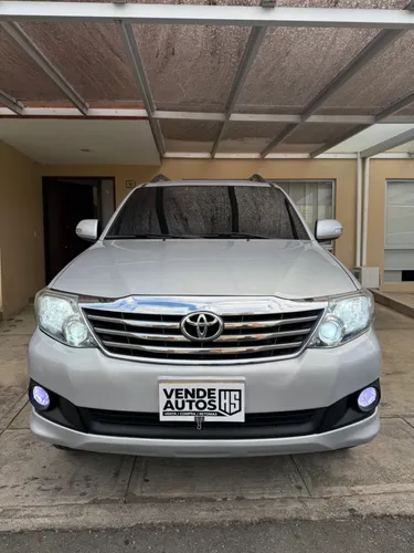 TOYOTA FORTUNER SR5 2015 AUTOMÁTICA 4X2 122.500KM