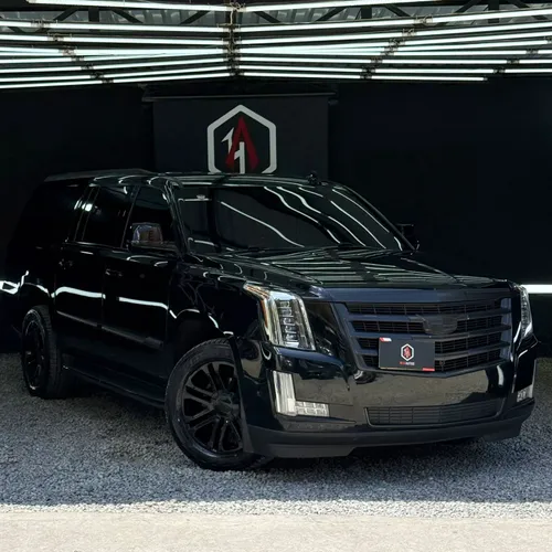 CADILLAC ESCALADE ESV 2018