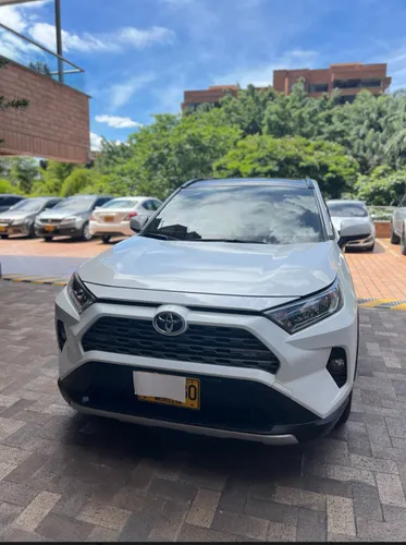 Toyota RAV4 Limited 2020  4x4  Blanca  Automática  Gasolina