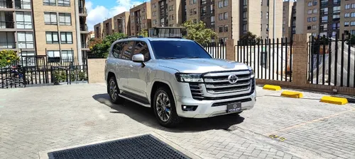 Toyota lc300 GXR 2022 70 Aniversario 