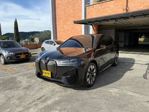 BMW IX XDRIVE 40 eléctrica 