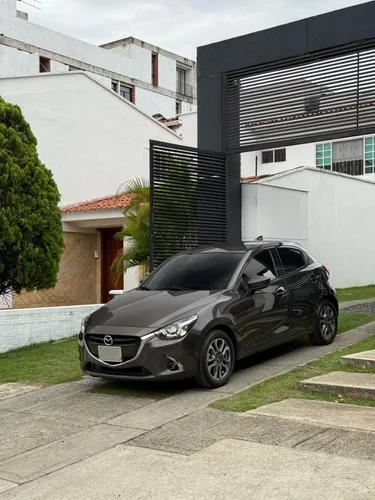Mazda 2 Grand Touring LX