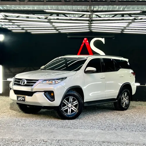 Toyota Fortuner Street 2019 2.4